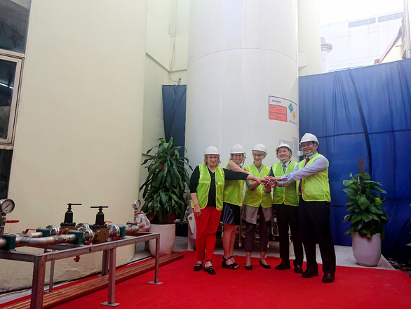 U S supports Vietnam with 13 new medical liquid oxygen systems